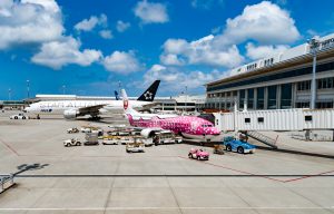 【導入事例】那覇空港内店舗にて試験導入開始、いざという時の通信遮断を防ぐねらい